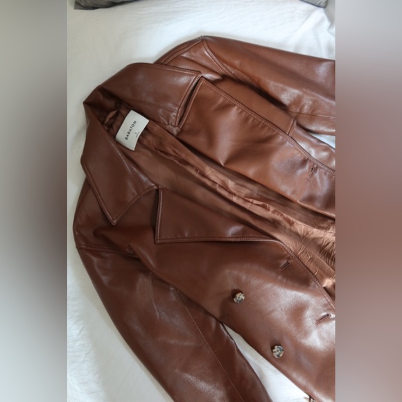 ARITZIA VEGAN LEATHER MIDI TRENCHCOAT - Picture 2 of 4
